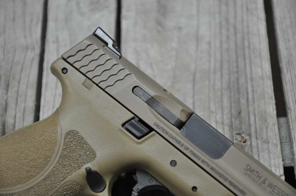 Smith & Wesson M&P9 M2.0 Compact FDE Owned by John Taffin-img-3