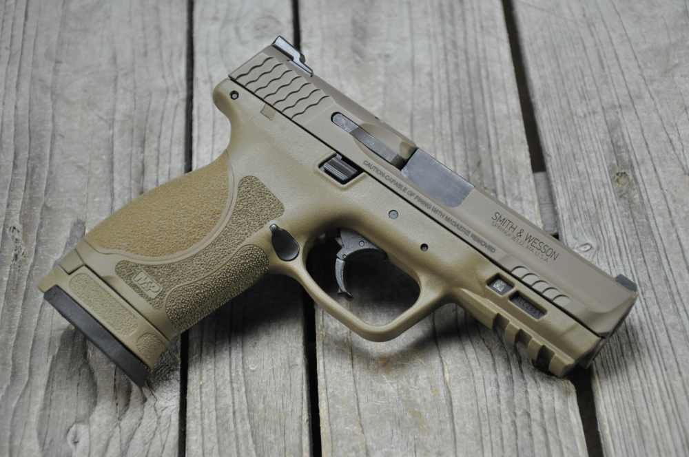 Smith & Wesson M&P9 M2.0 Compact FDE Owned by John Taffin-img-0