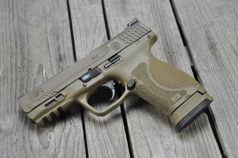Smith & Wesson M&P9 M2.0 Compact FDE Owned by John Taffin-img-1