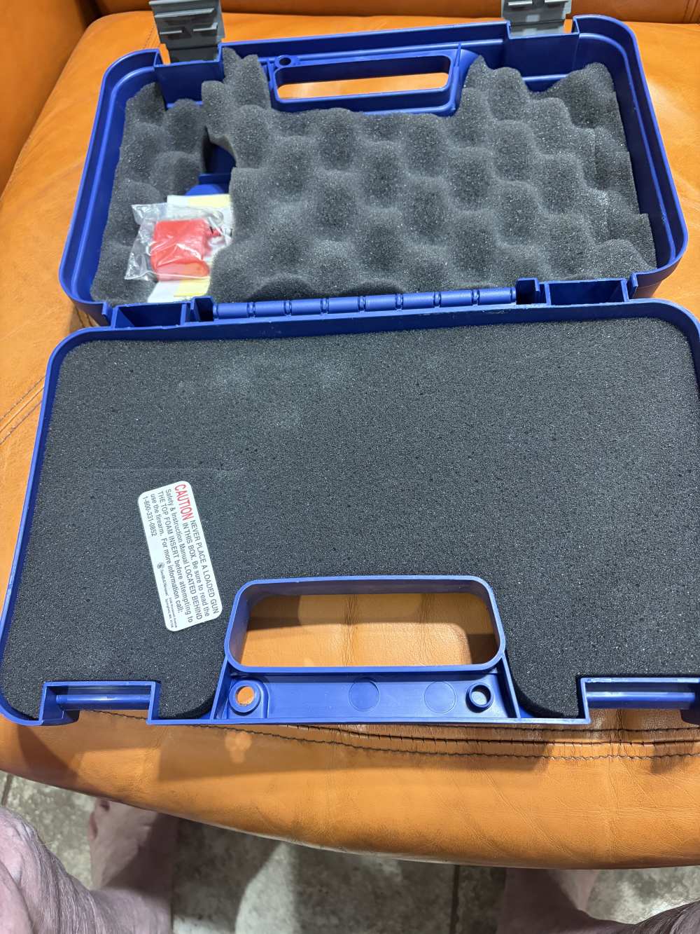 SMITH & WESSON plastic factory box  & papers only-img-0