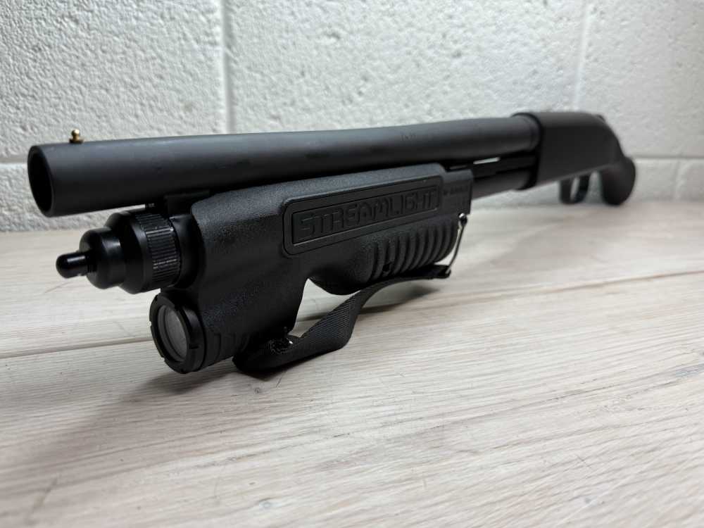 Mossberg 590S Shockwave with Streamlight TL-Racker-img-2