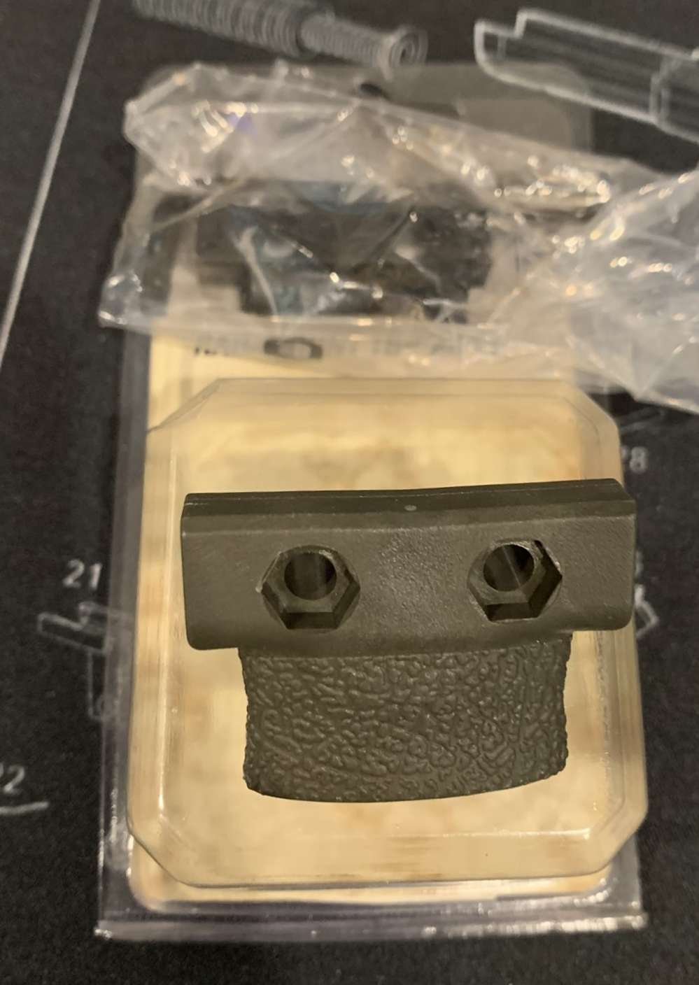 Blackhawk AR-15 Picatinny Rail Mounted Thumb Rest Green - 71RM00OD-img-3