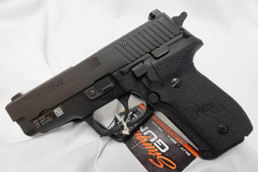 Sig Sauer M11-A1 Compact 9mm 15Round 3.9in Black Pistol -img-0