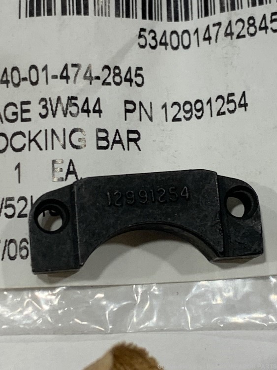  Locking Bar  for m203 M4 slide sling adapter made by LMT -img-1