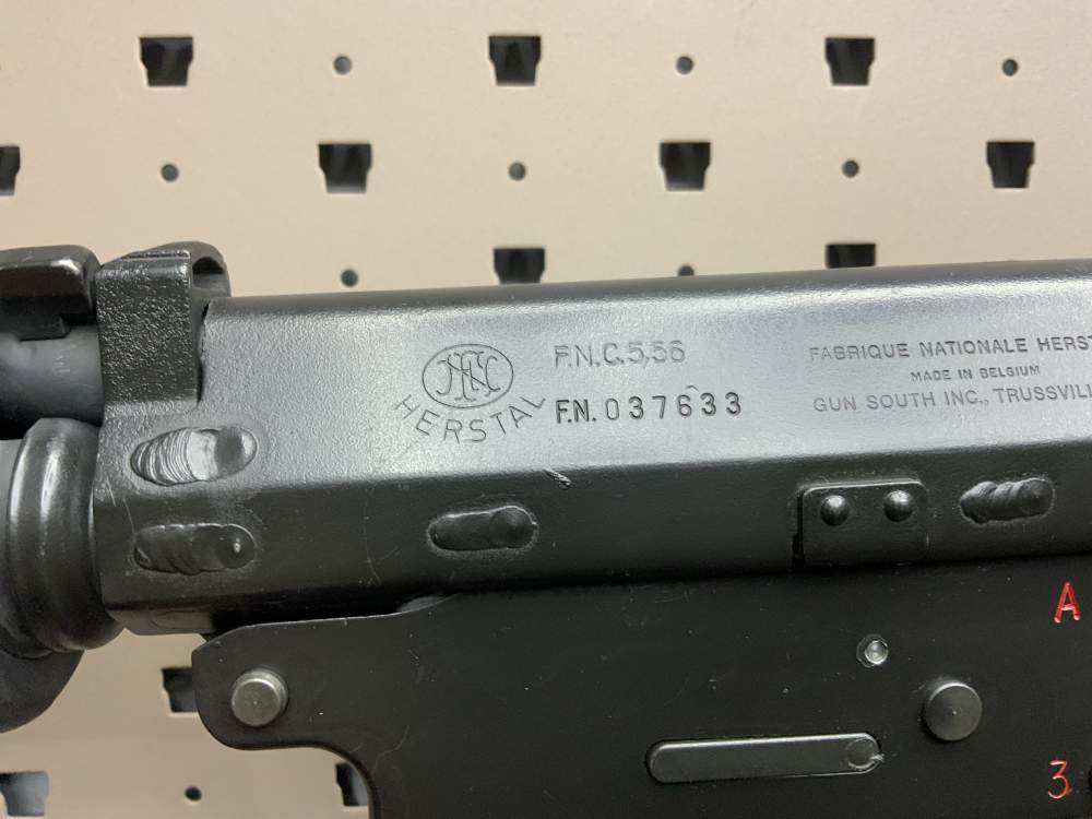 Transferable FNC Sporter folding stock select fire MG.-img-2