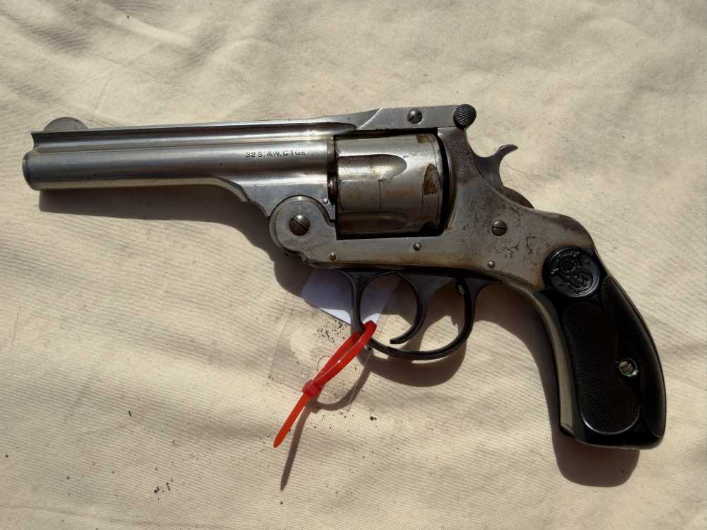 H & R Top Break 6 Shot Revolver Nickel 32 S&W-img-9