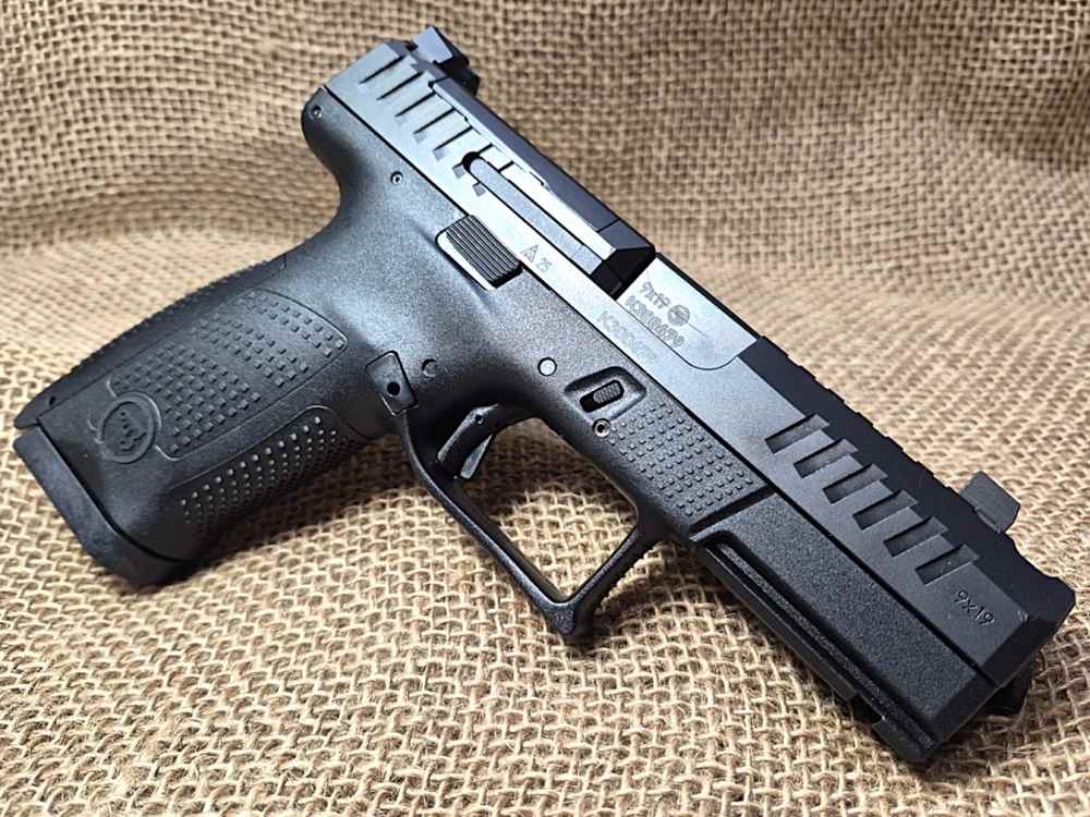 CZ P-10 C PORTED 9MM BLK 17+1 OPTICS READY-img-0