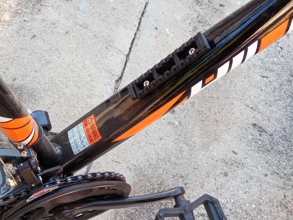 Lightweight Picatinny Rail (10-Slots) for Bicycle / Bike Water Bottle Mount-img-1