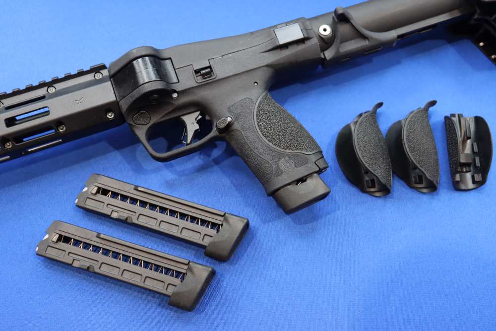 Smith & Wesson Model M&P FPC Rifle 22LR Tactical Folder S&W 20rd 14171 NEW -img-11