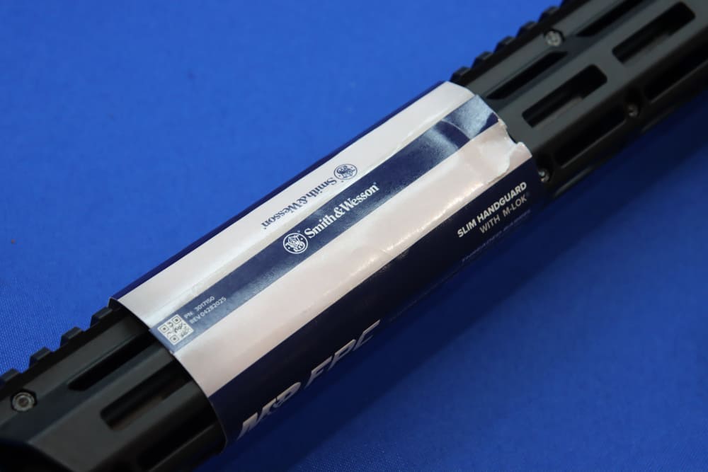 Smith & Wesson Model M&P FPC Rifle 22LR Tactical Folder S&W 20rd 14171 NEW -img-14