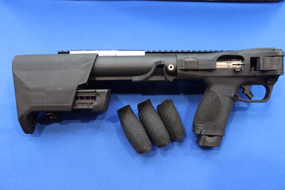 Smith & Wesson Model M&P FPC Rifle 22LR Tactical Folder S&W 20rd 14171 NEW -img-19