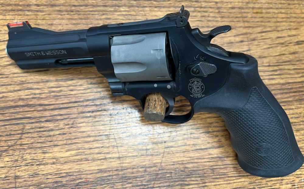 Smith & Wesson 329PD 4" .44 mag Case Papers -img-1