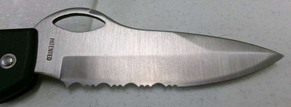 Vintage NEW Remington Rattlesnake knife. Half serrated and half blade.-img-4