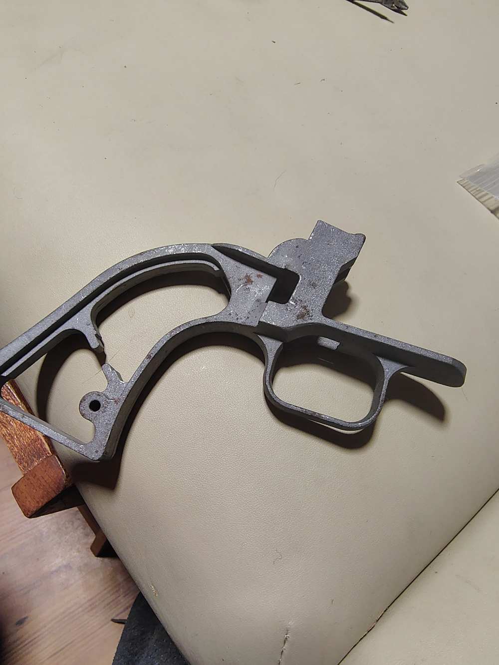 Revolver grip frame casting -img-4