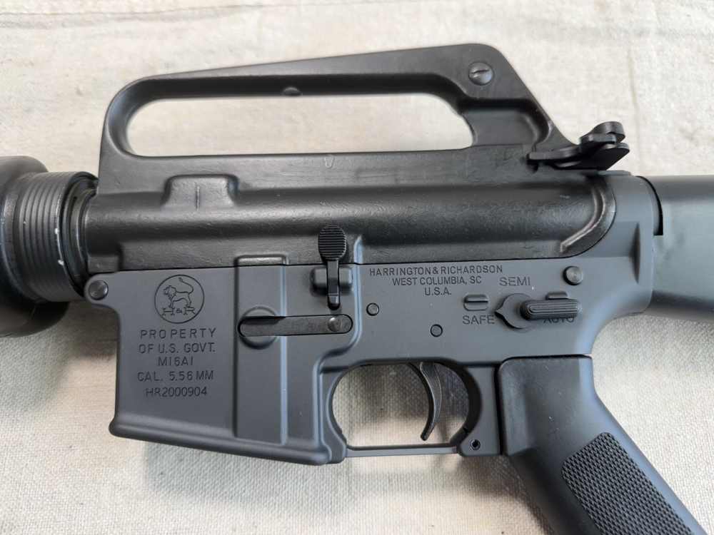 Colt / H&R M16A1 Clone-img-2