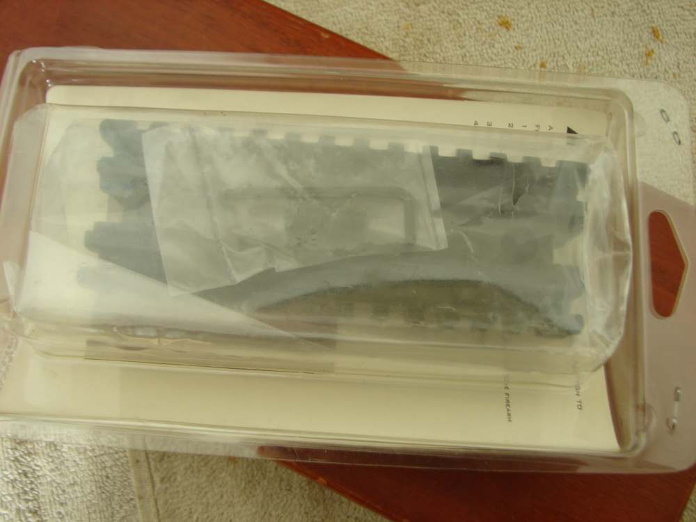 AR-15 TRI RAIL FLAT TOP MOUNT BY WEAVER NIB MODEL 48323-img-5