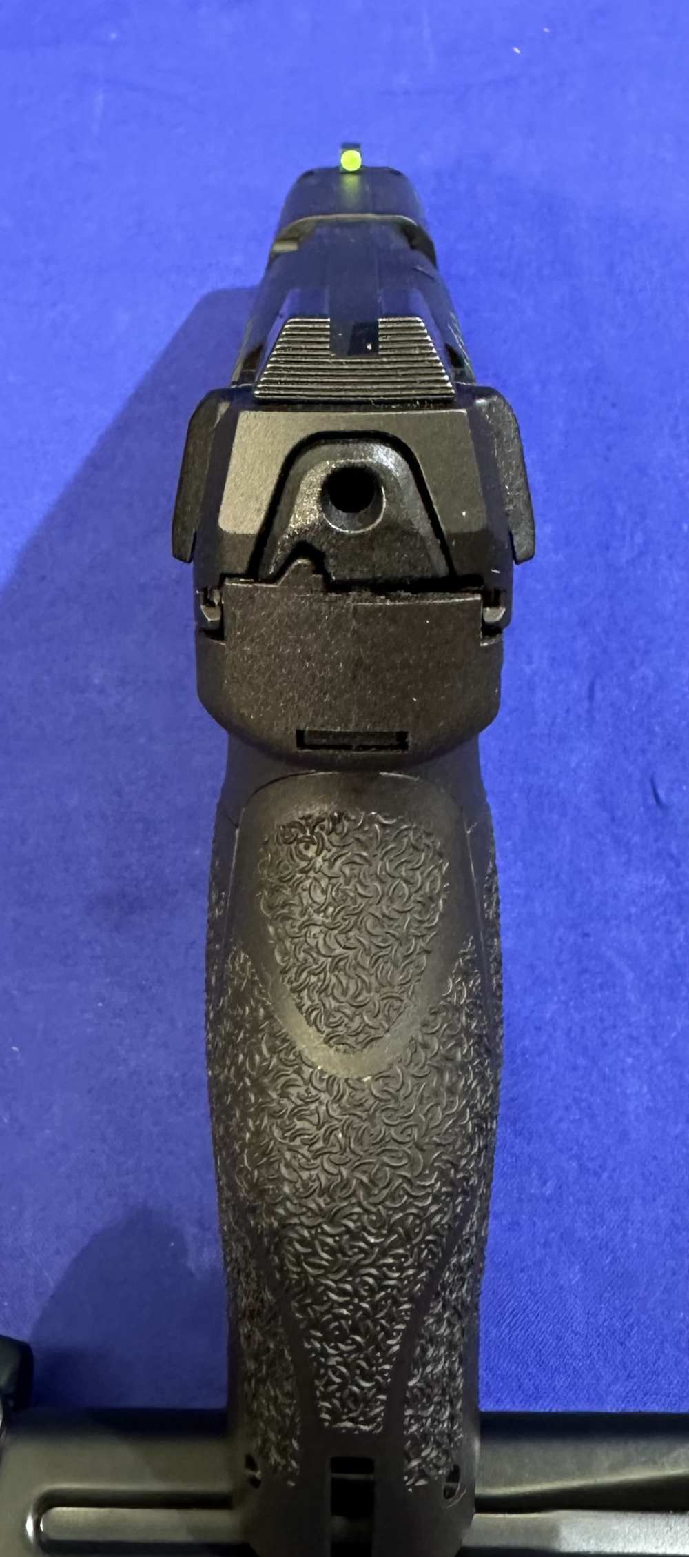 H&K Heckler & Koch VP9 9mm 2-17rd mags 81000283-img-2