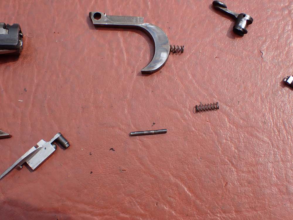 SAVAGE MODEL 1907 BLUED FINISH .32 ACP FACTORY PISTOL PARTS KIT SET-img-101