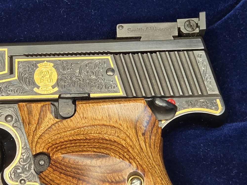 Smith and Wesson 41 50th anniversary S&W  22lr 22 lr 5.5" NOS cased -img-7