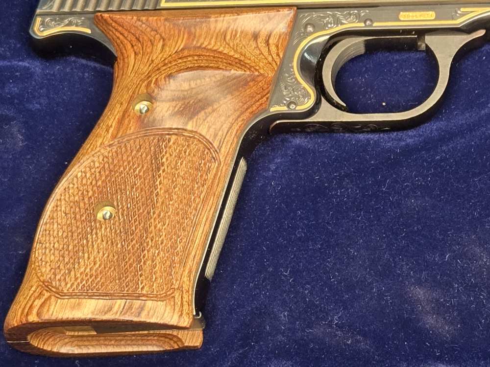 Smith and Wesson 41 50th anniversary S&W  22lr 22 lr 5.5" NOS cased -img-15