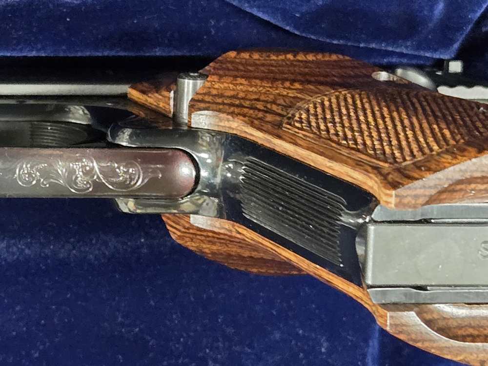 Smith and Wesson 41 50th anniversary S&W  22lr 22 lr 5.5" NOS cased -img-18