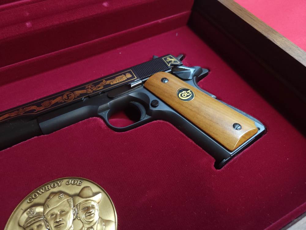 AMAZING! Colt Joe Foss Tribute Heritage 1911 Full Set 45acp wwii Collector-img-3