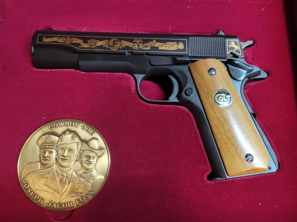 AMAZING! Colt Joe Foss Tribute Heritage 1911 Full Set 45acp wwii Collector-img-35
