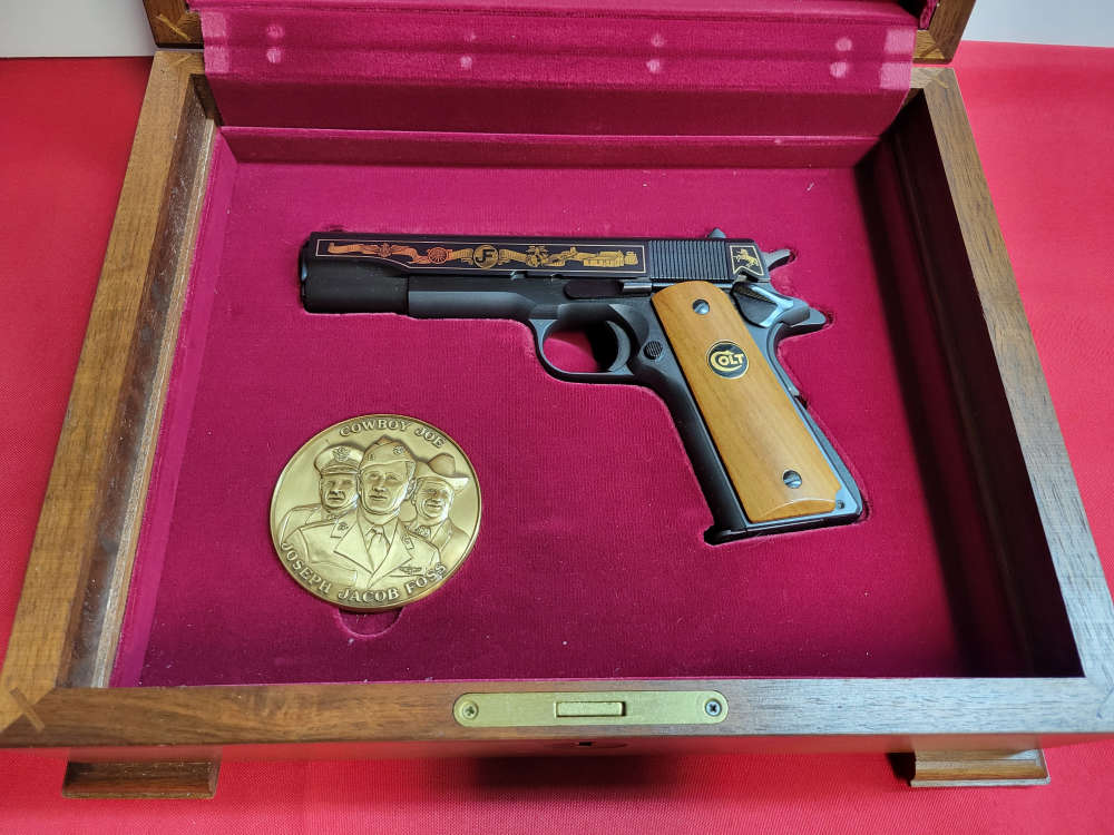 AMAZING! Colt Joe Foss Tribute Heritage 1911 Full Set 45acp wwii Collector-img-2