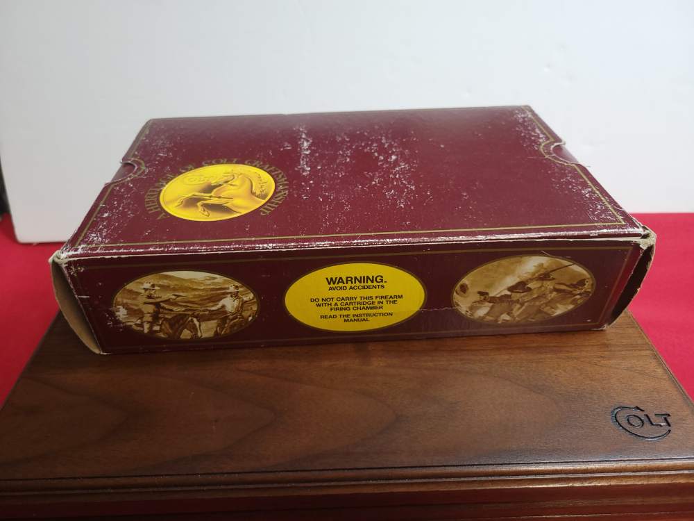 AMAZING! Colt Joe Foss Tribute Heritage 1911 Full Set 45acp wwii Collector-img-9