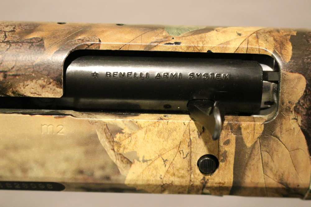 Benelli M2 Camo 24” 12g “Turkey” 6x Crio Chokes in Case EXCELLENT-img-4