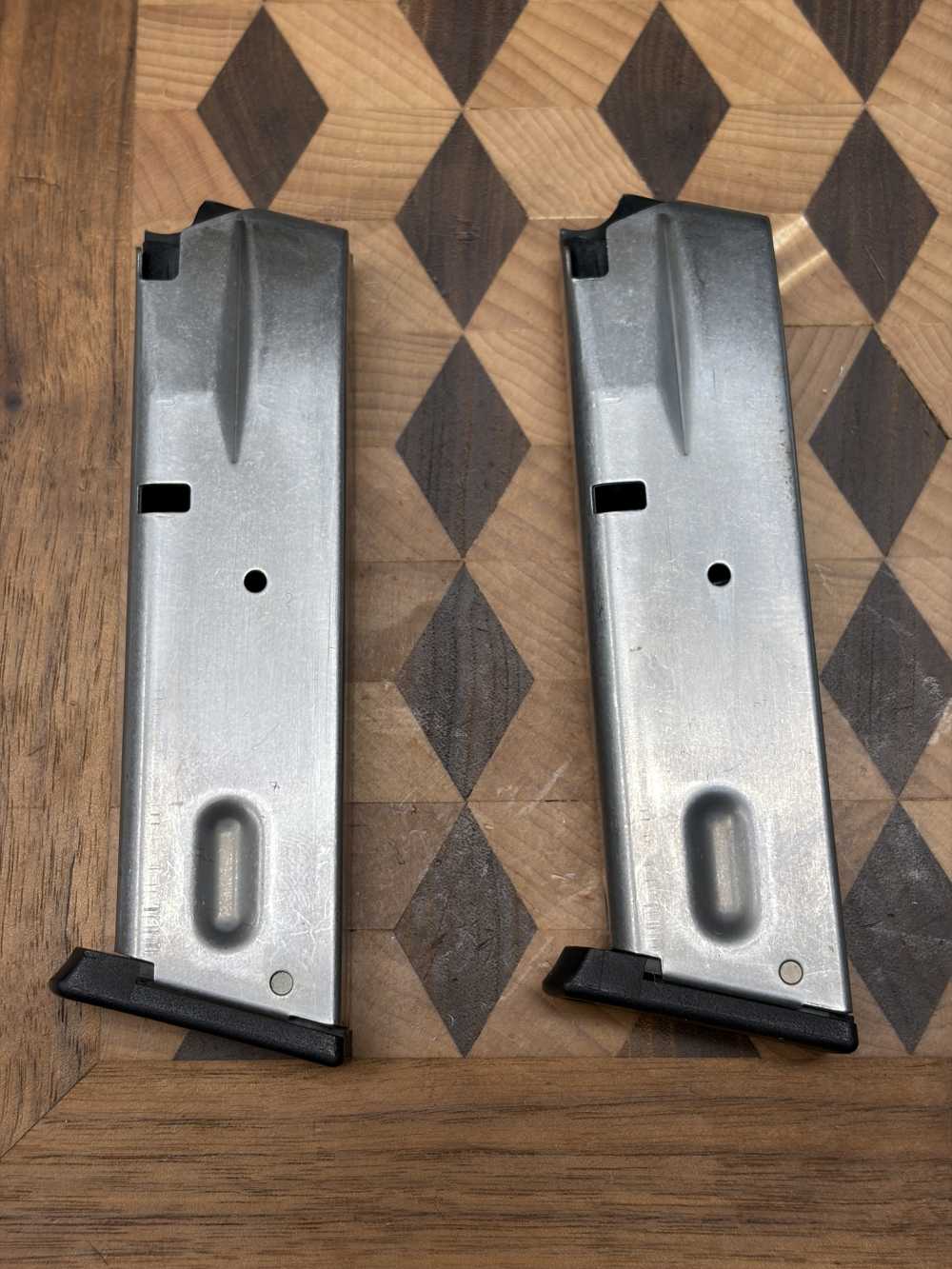ONE Smith & Wesson S&W 59 series M59 9mm 14rd Factory OEM (2 available)-img-1