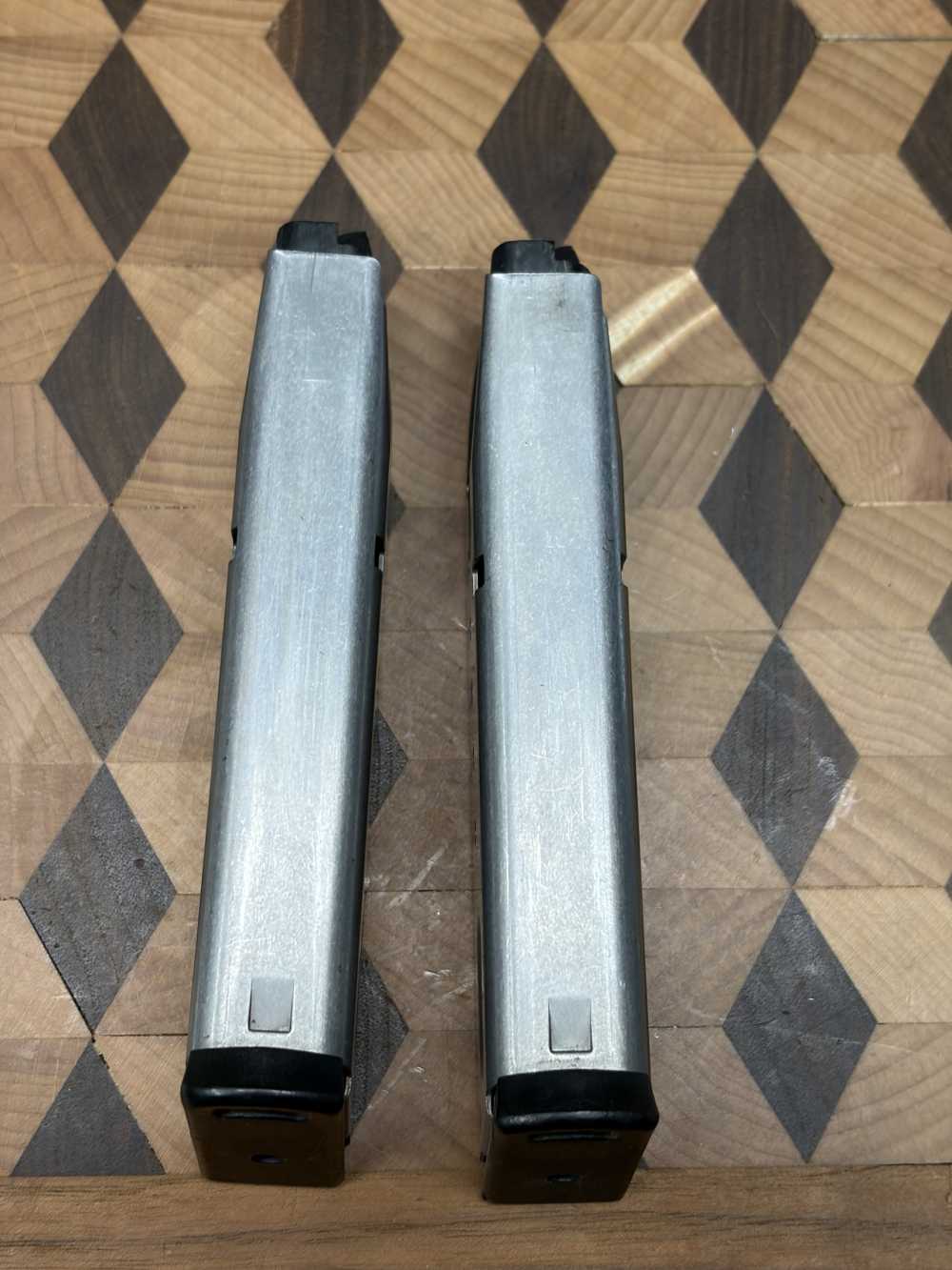 ONE Smith & Wesson S&W 59 series M59 9mm 14rd Factory OEM (2 available)-img-2