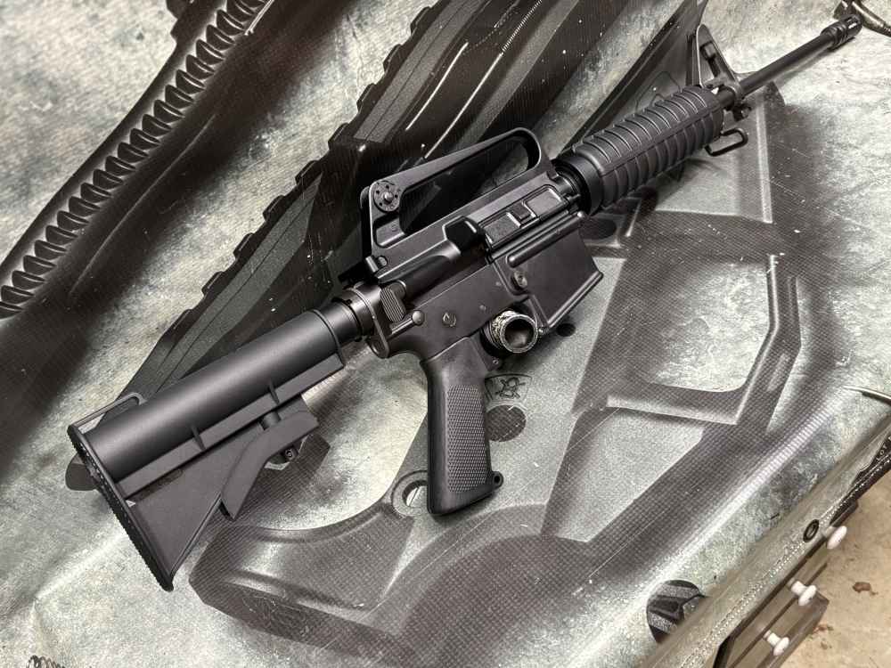 Colt 723 H&R M16A1 CAR-15 Commando retro clone 5.56 16" carbine-img-13