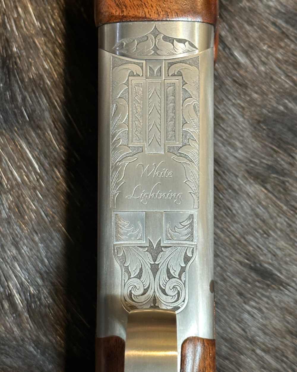 BROWNING CITORI WHITE LIGHTNING 12 GA 28" BARRELS, ENGRAVED, GOOD WOOD-img-19
