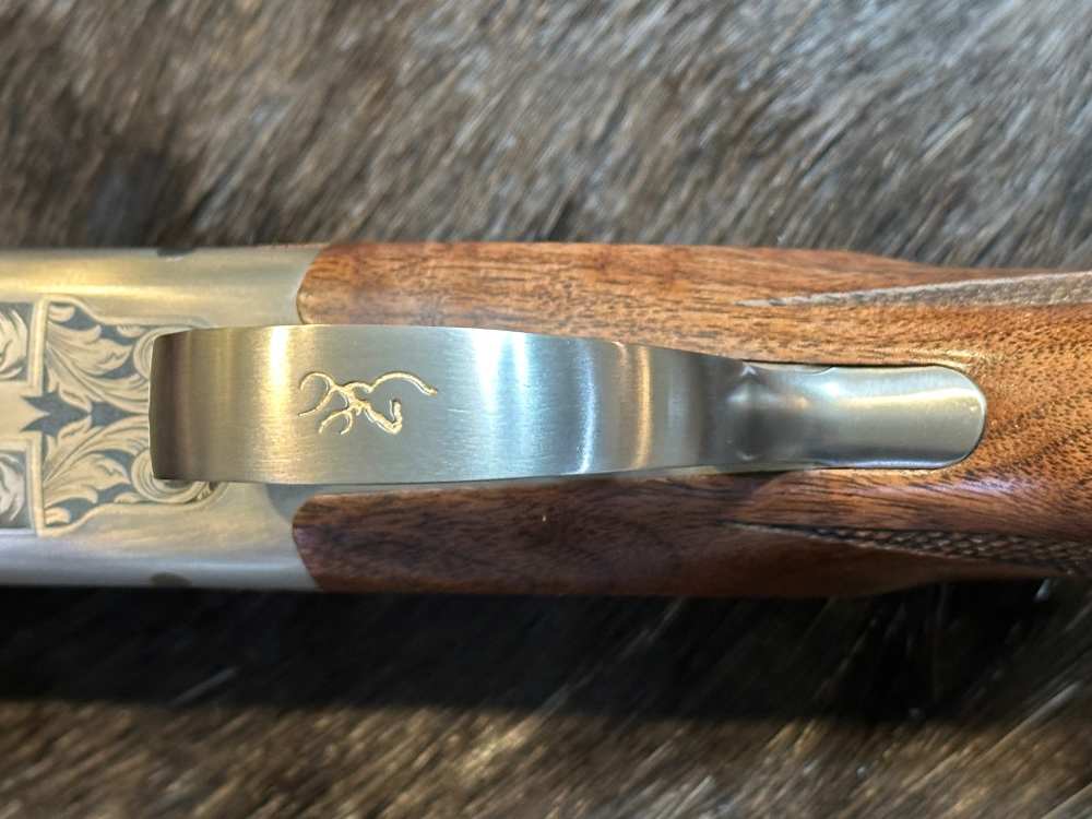 BROWNING CITORI WHITE LIGHTNING 12 GA 28" BARRELS, ENGRAVED-img-20