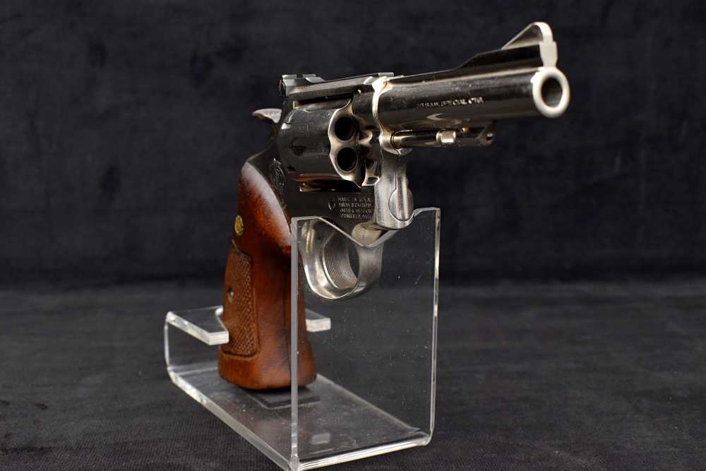 1971 Smith & Wesson Model 15-3 .38 SPL Nickel S&W 3T-img-8