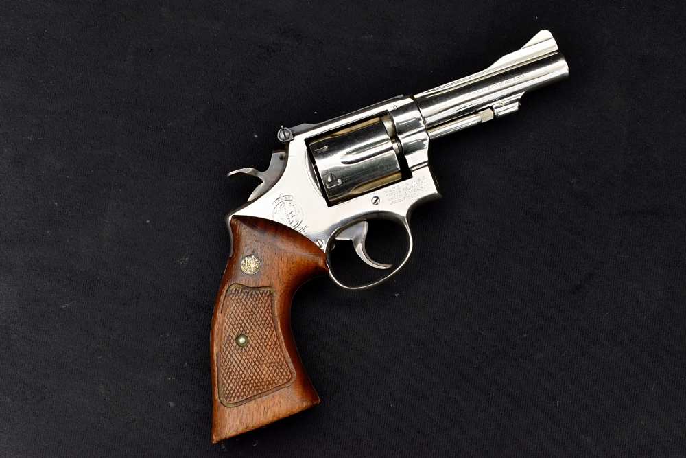 1971 Smith & Wesson Model 15-3 .38 SPL Nickel S&W 3T-img-3