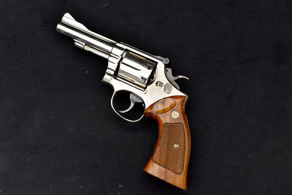 1971 Smith & Wesson Model 15-3 .38 SPL Nickel S&W 3T-img-2