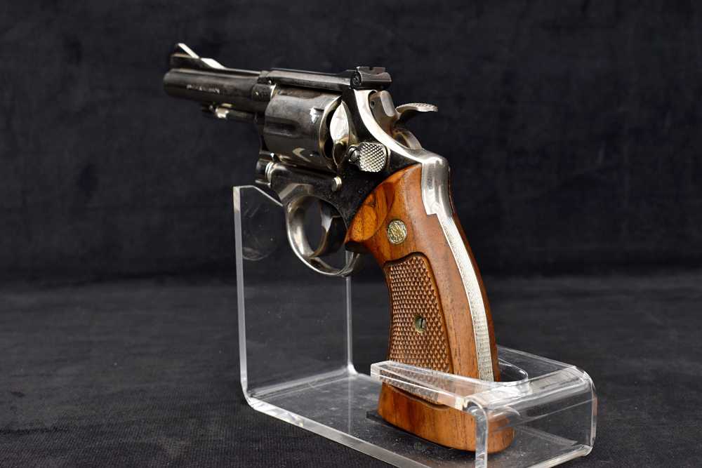 1971 Smith & Wesson Model 15-3 .38 SPL Nickel S&W 3T-img-5