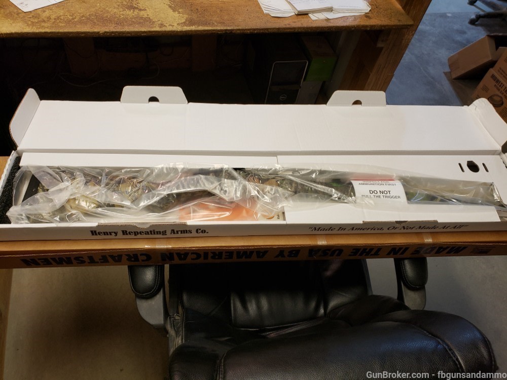 NEW! NIB HENRY SINGLE SHOT BREAK ACTION 12 GAUGE TURKEY 24" MOSSY OAK CAMO-img-2