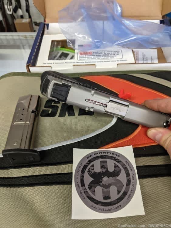S&W SD9 VE T/Tone 10rd Cali Legal 123903 9mm-img-1