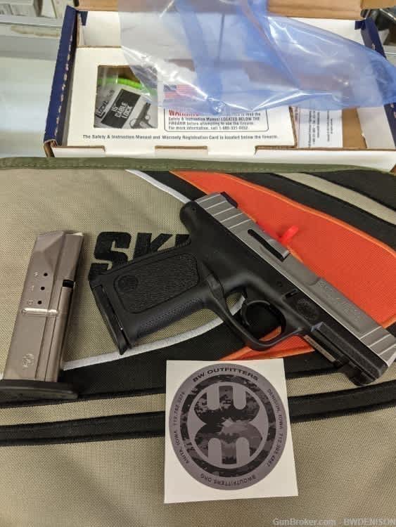 S&W SD9 VE T/Tone 10rd Cali Legal 123903 9mm-img-0
