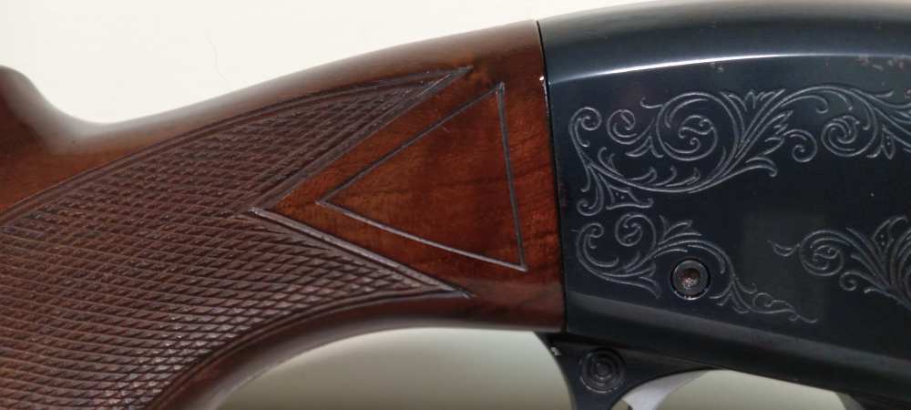 Smith & Wesson 1000S Skeet Semi Auto shotgun, 12g, 25" Barrel, Box-img-27