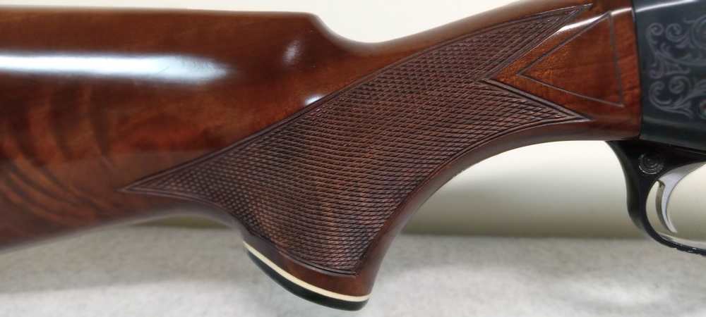 Smith & Wesson 1000S Skeet Semi Auto shotgun, 12g, 25" Barrel, Box-img-26