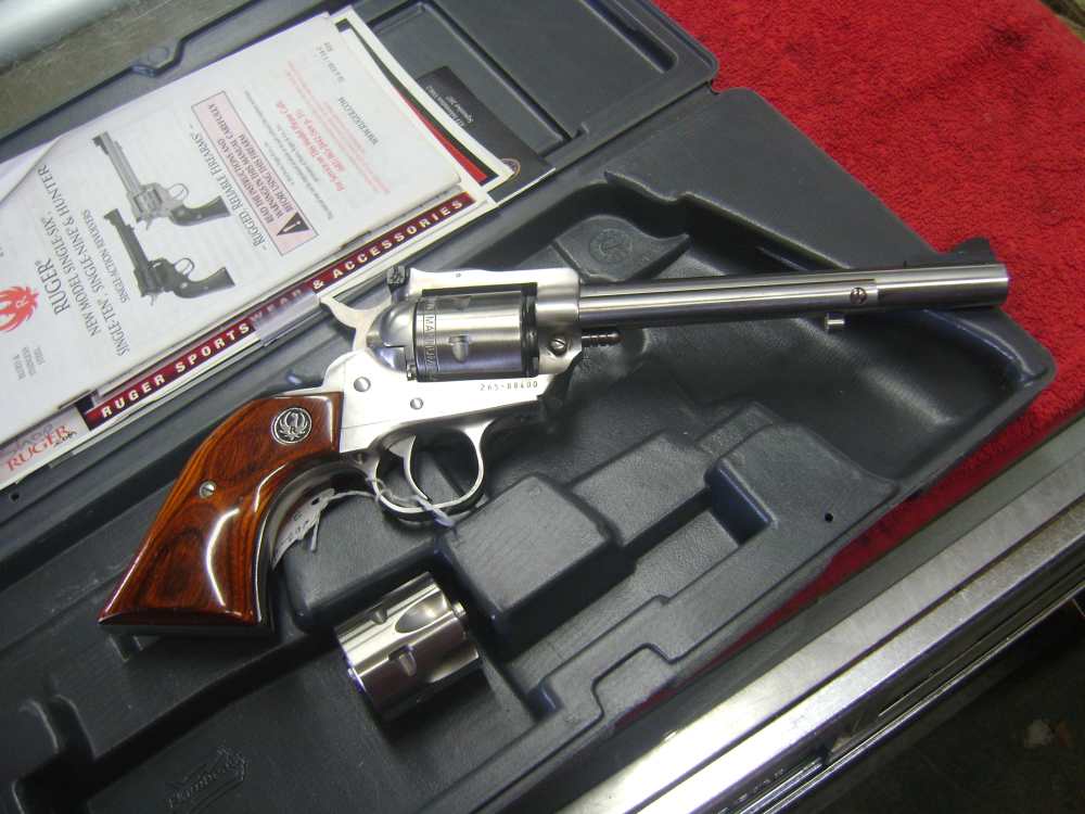 RUGER NEW MODEL SINGLE SIX 22LR-22 MAGNUM 61/2"BARREL -img-3