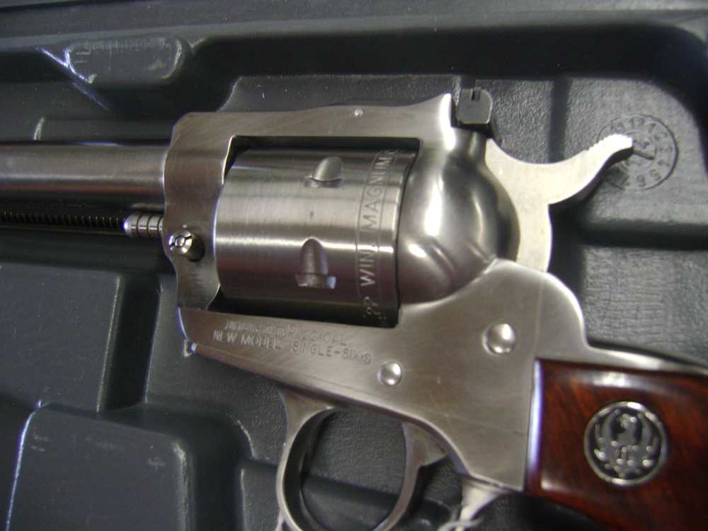 RUGER NEW MODEL SINGLE SIX 22LR-22 MAGNUM 61/2"BARREL -img-1