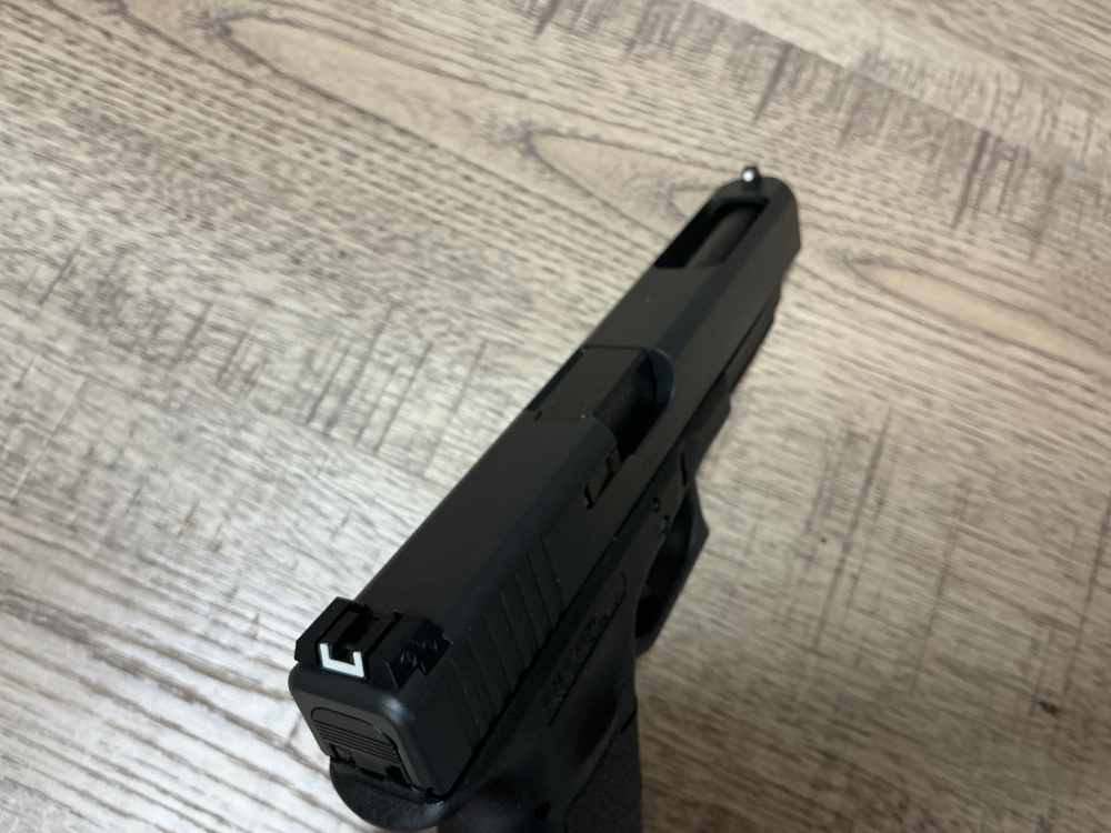 Glock gen 3 G34 9mm w/2 17 rd mags NIB-img-2