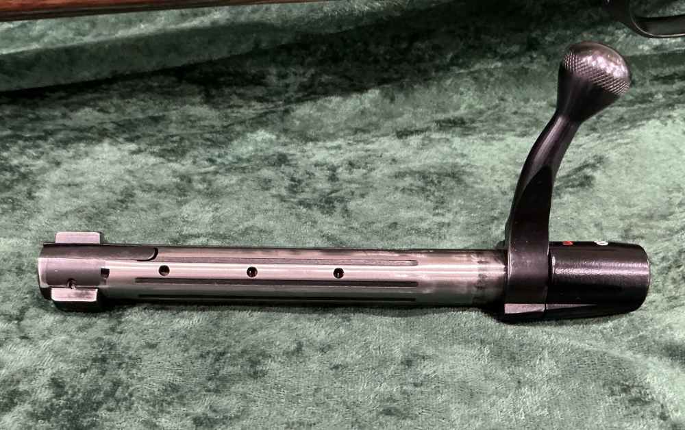 Weatherby vanguard 243 win laminate stock-img-17