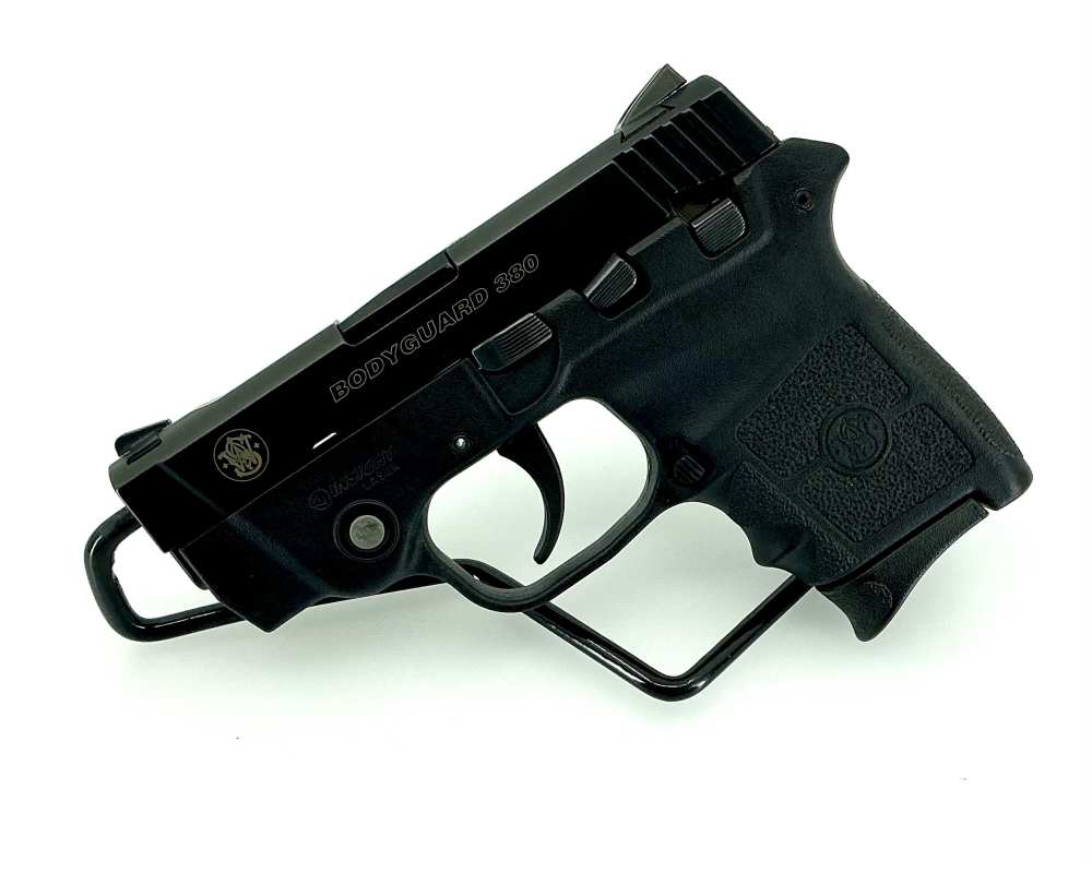 Smith & Wesson Bodyguard 380 w/ Insight laser + 2 mags-img-0