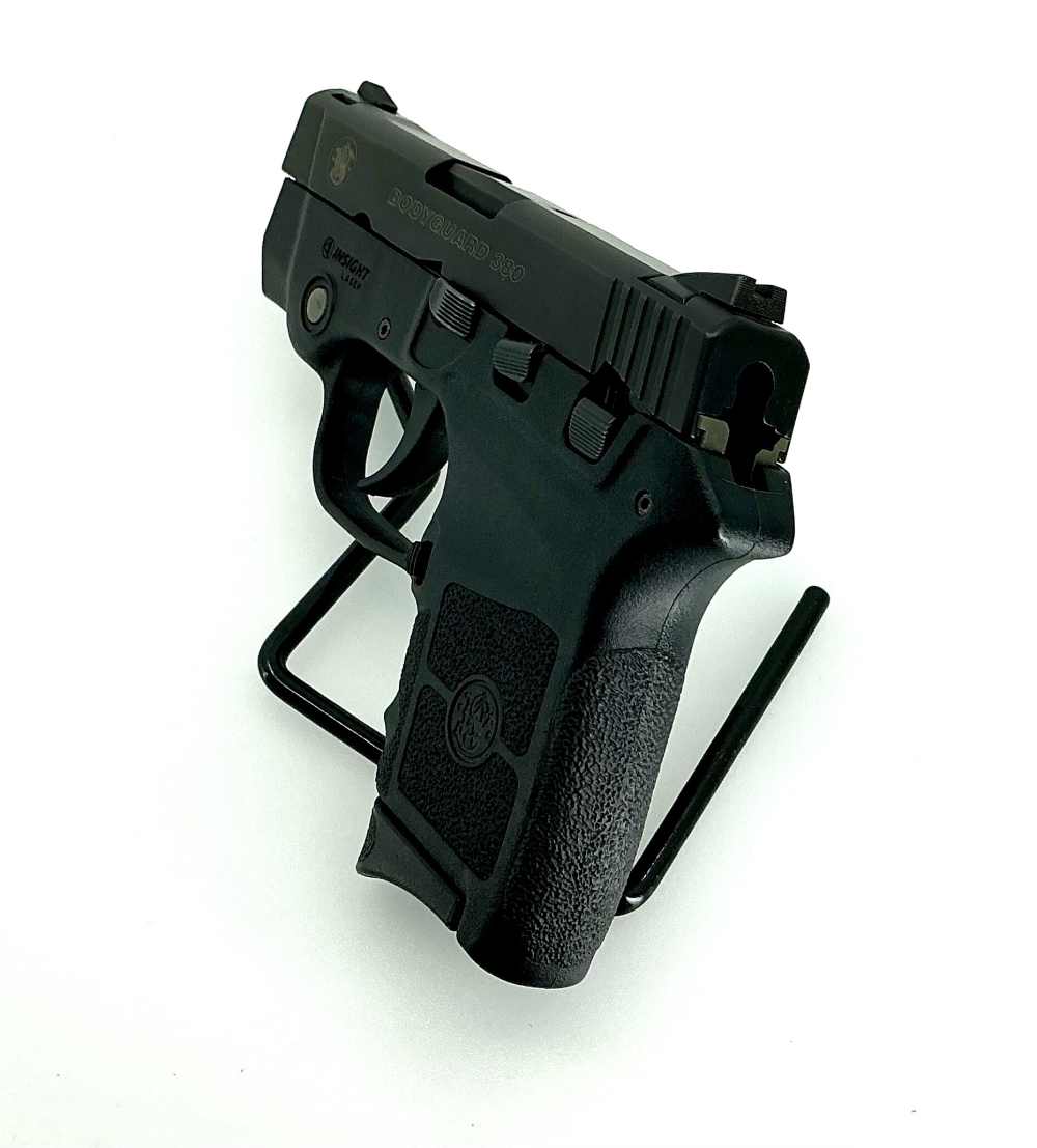 Smith & Wesson Bodyguard 380 w/ Insight laser + 2 mags-img-2